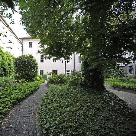 Gastehaus Der Katholischen Akademie Hotel Ratisbona Esterno foto